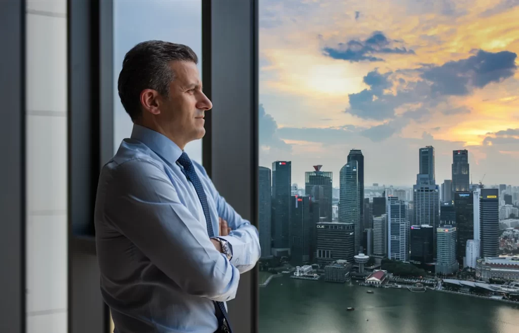 Investing as a British Expat in Singapore: How to Build a Globally Diversified Portfolio When the UK Is No Longer Home